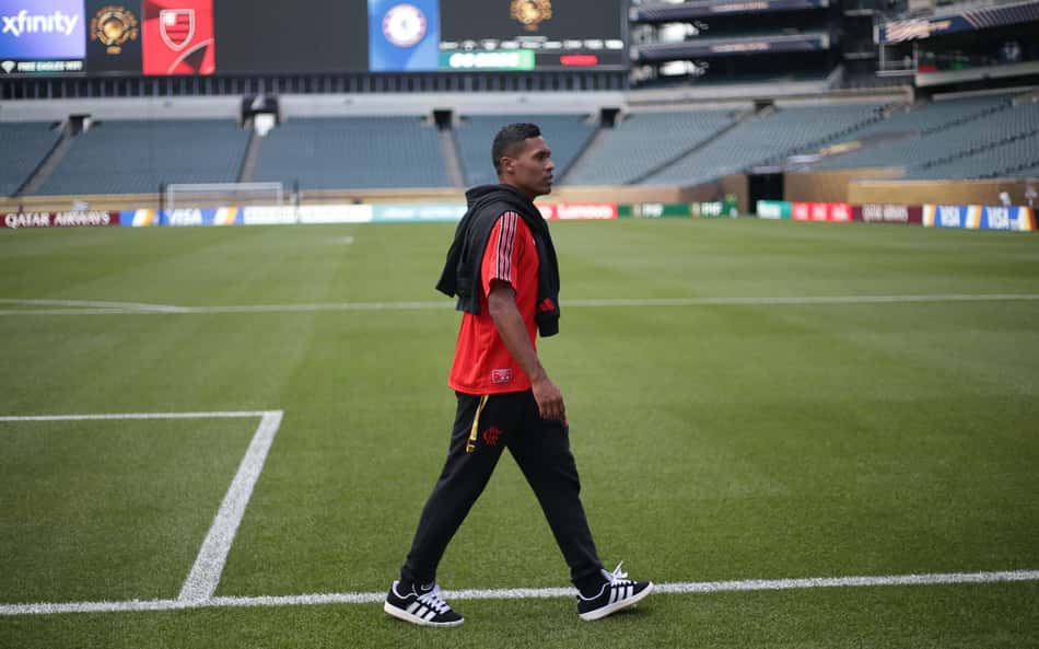 Alex Sandro revela expectativa para Flamengo x Chelsea: 'Esperamos pontuar'