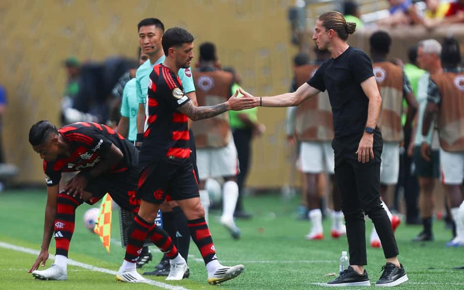 Escalação do Flamengo: Filipe Luis poupa titulares pensando no Bayern de Munique
