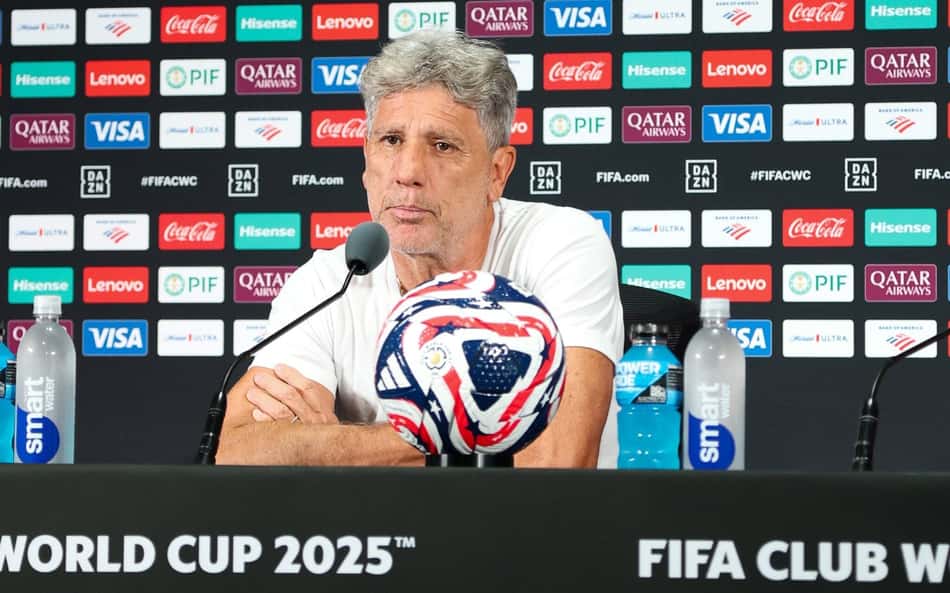 Renato destaca desempenho do Fluminense após classificação: 'Às vezes é preciso sofrer'