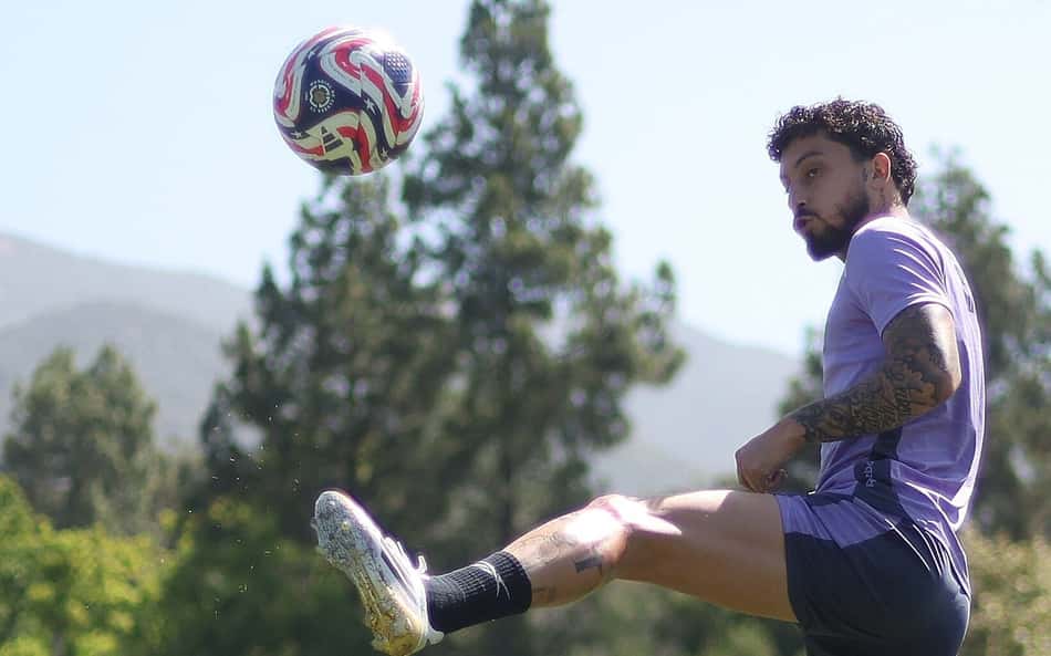 Alex Telles prevê 'jogo histórico' entre Botafogo e Palmeiras no Mundial