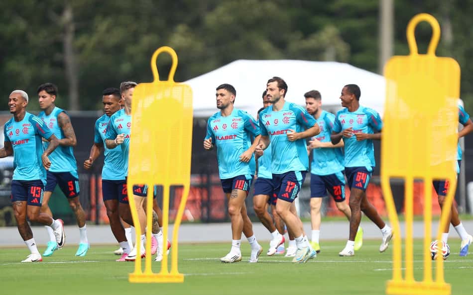 AO VIVO: Flamengo treina visando confronto com o Bayern