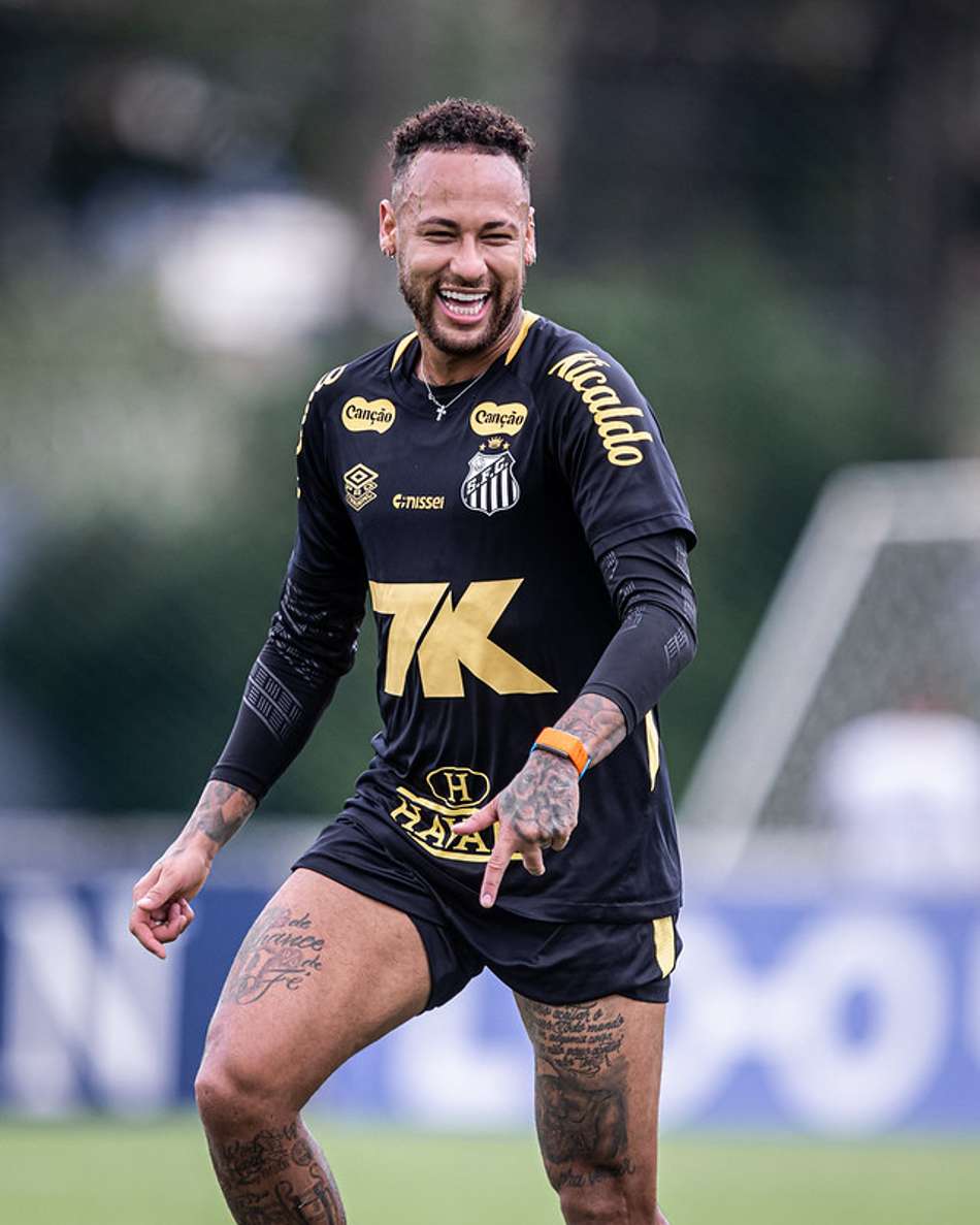 Neymar tem 13 jogos pelo Santos e seis participações diretas em gols. (Foto: Raul Baretta/ Santos FC)