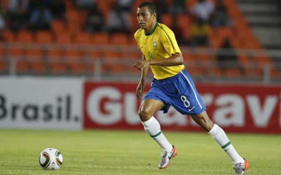 Ex-jogador da Seleção Brasileira vai integrar Grupo de Estudos no Mundial de Clubes