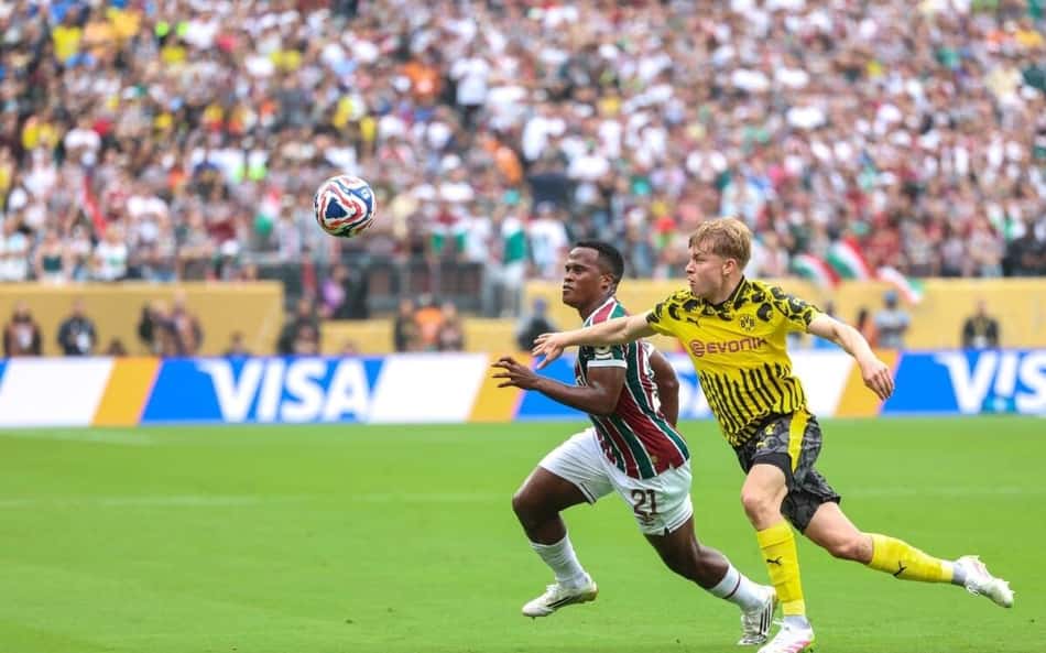 Fluminense tem superioridade numérica contra Dortmund; veja estatísticas