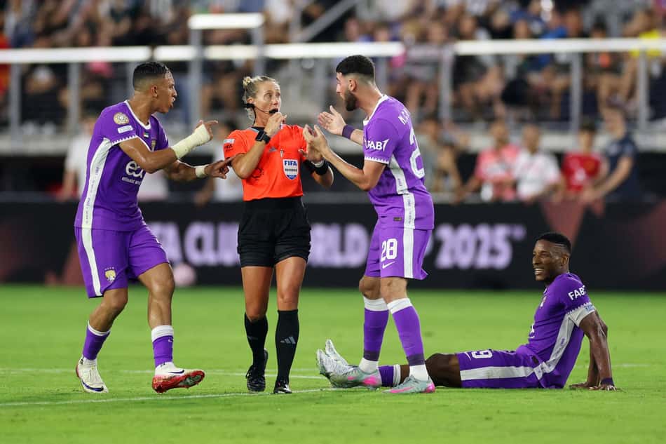 Escalado, o Al Ain precisa vencer do Manchester City para seguir vivo no mundial (Foto: Kevin C. Cox / Getty Images via AFP)