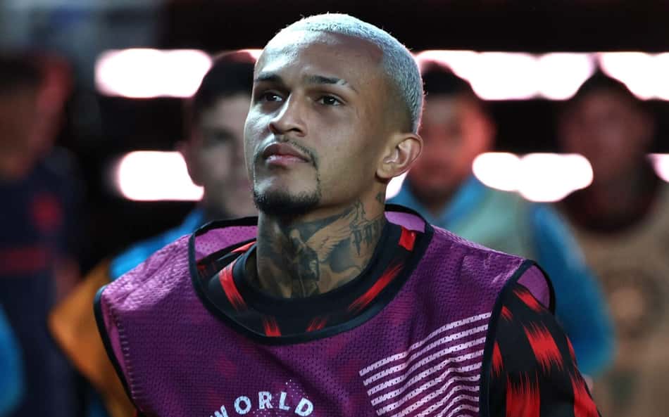 Clube inglês faz proposta oficial por Wesley, do Flamengo