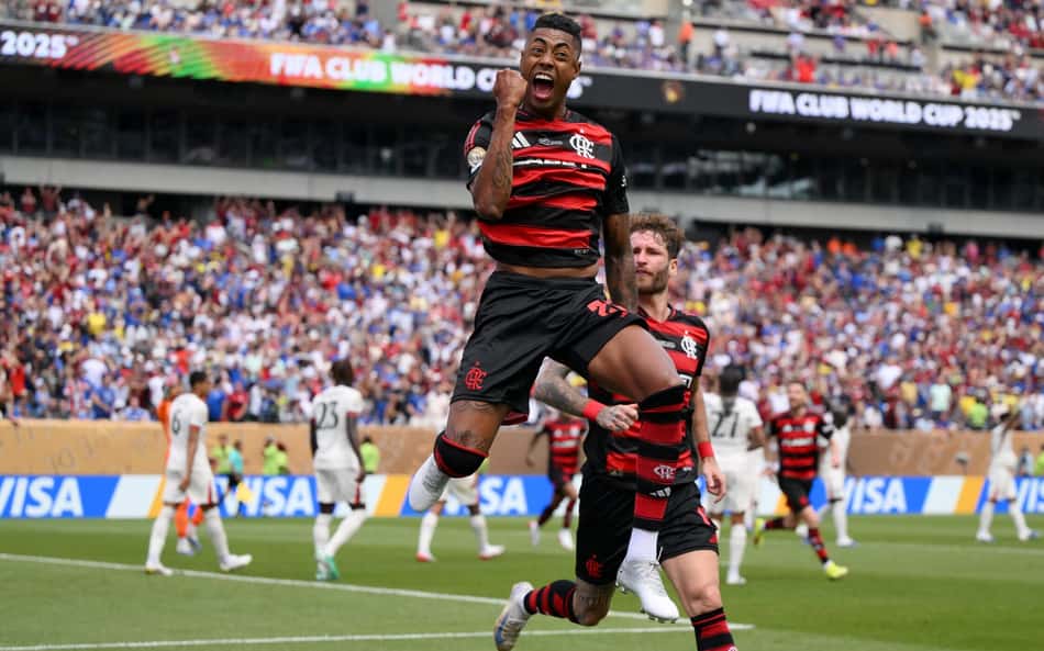 Bruno Henrique comemora gol do Flamengo contra o Chelsea (Foto: David Ramos/Getty Images/AFP (Photo by David Ramos / GETTY IMAGES NORTH AMERICA / Getty Images via AFP)