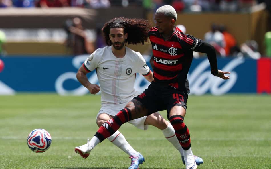 Ex-Flamengo desafia Cucurella, do Chelsea: 'Está me irritando'