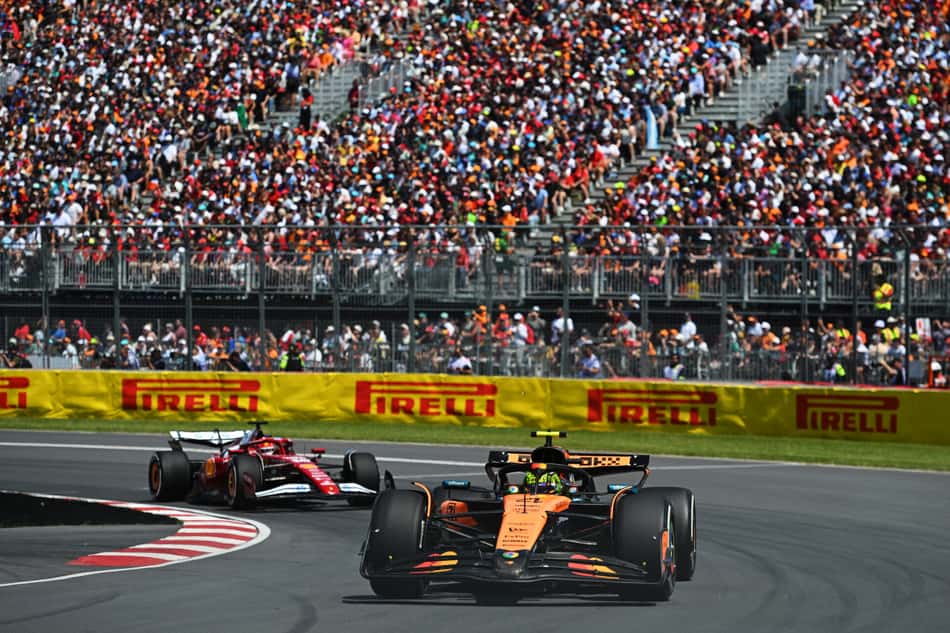 Lando Norris e Charles Leclerc no GP do Canadá pela F1 2025 (Foto: Rudy Carezzevoli/Getty Images/AFP)
