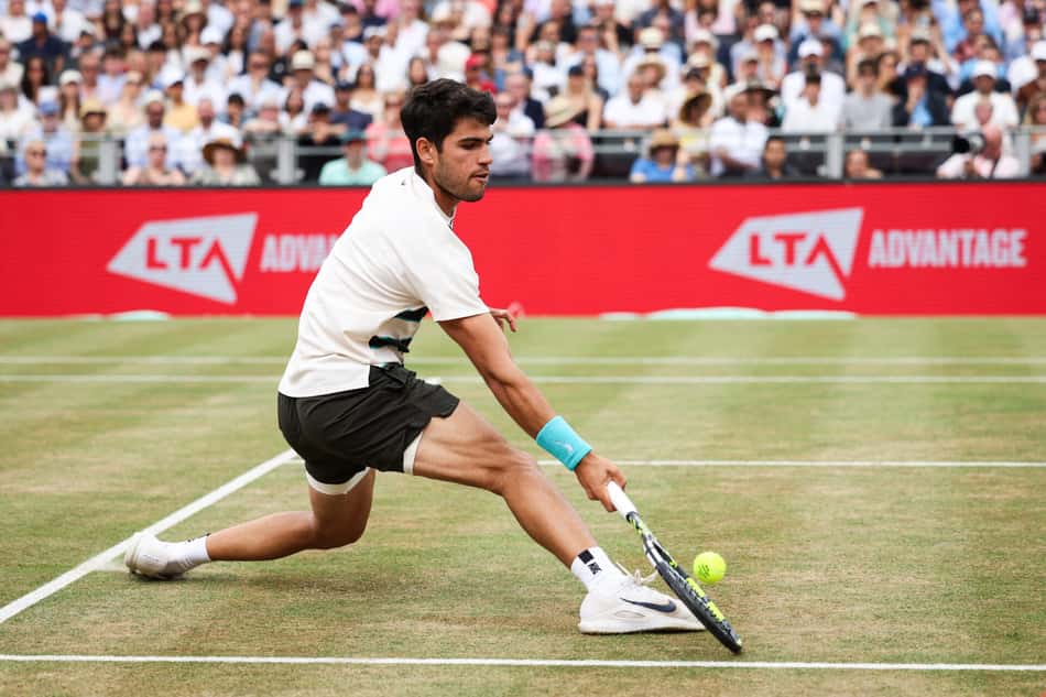 Alcaraz estreia nesta segunda-feira (30) em Wimbledon