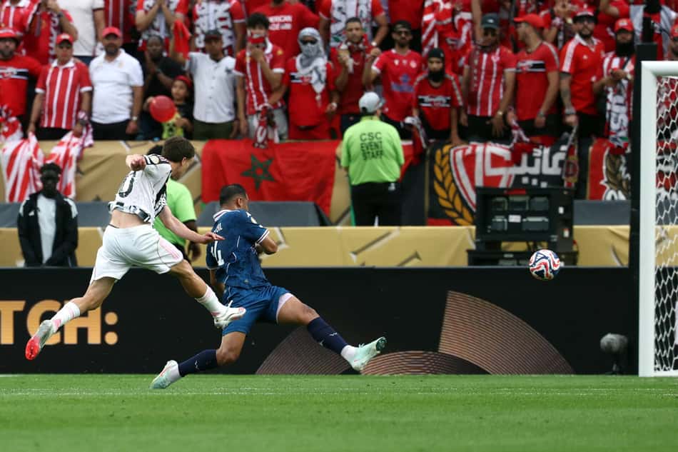 Chute de Yildiz contra o Wydad Casablanca