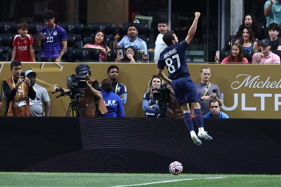João Neves comemora gol em PSG x Inter Miami (Foto: FRANCK FIFE / AFP)