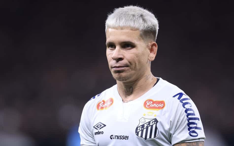 Técnico do Santos explica saída de Soteldo: 'Não queria ficar'