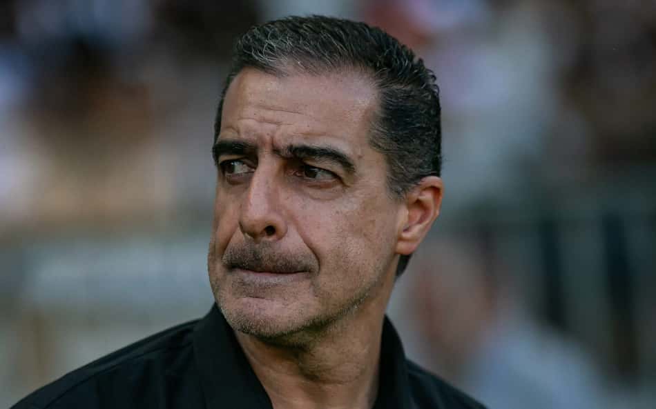 Torcedores do Botafogo 'escolhem' nome ideal após demissão de Renato Paiva