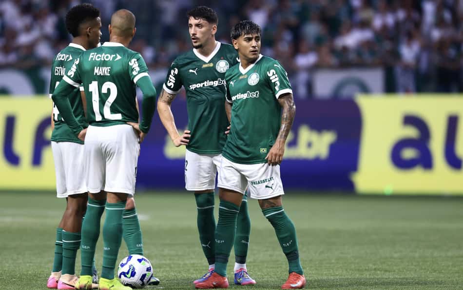 Ausência de titulares é desafio para Abel montar equipe do Palmeiras para estreia do Mundial