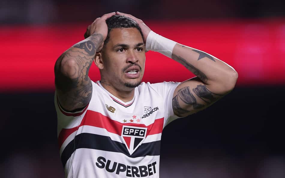 São Paulo enfrenta dificuldades ofensivas em fase irregular no Brasileirão