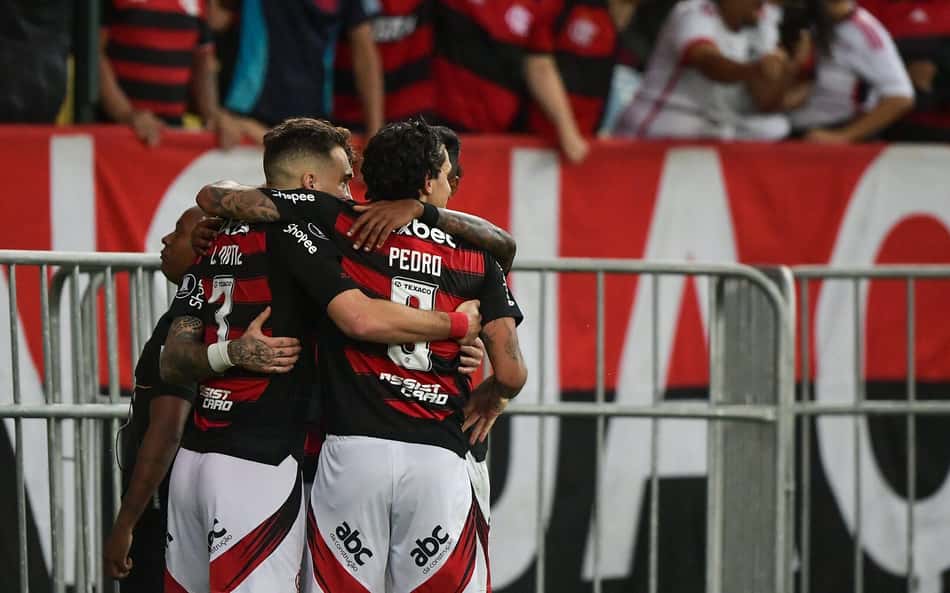 Jogos de hoje: quem joga no futebol e onde assistir ao vivo (01/06/2025)