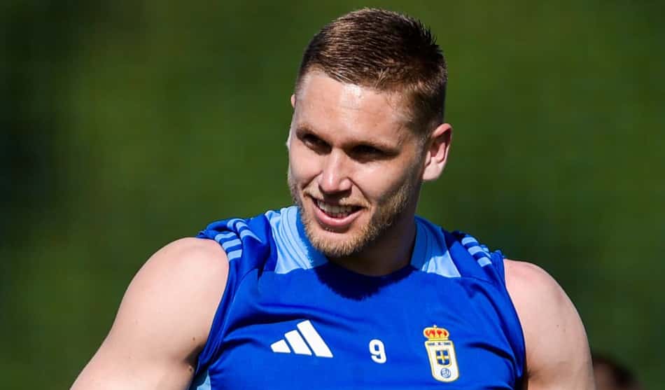 Alemão em treino pelo Real Oviedo, da Espanha