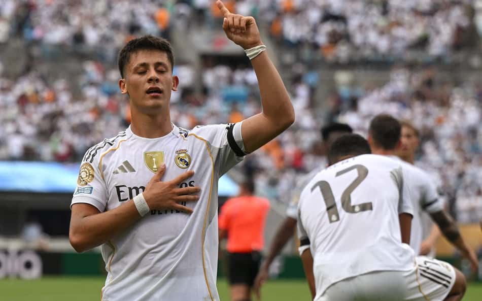 Vitor Pereira elogia joia do Real Madrid e compara: 'Vejo no lugar do Modric'