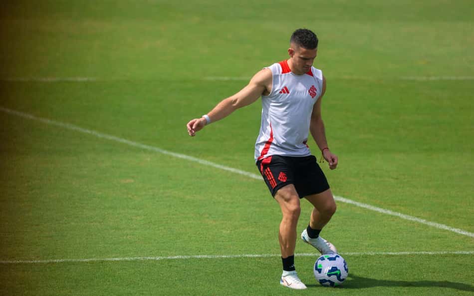 Borré e Valencia pertos de voltar ao time do Internacional