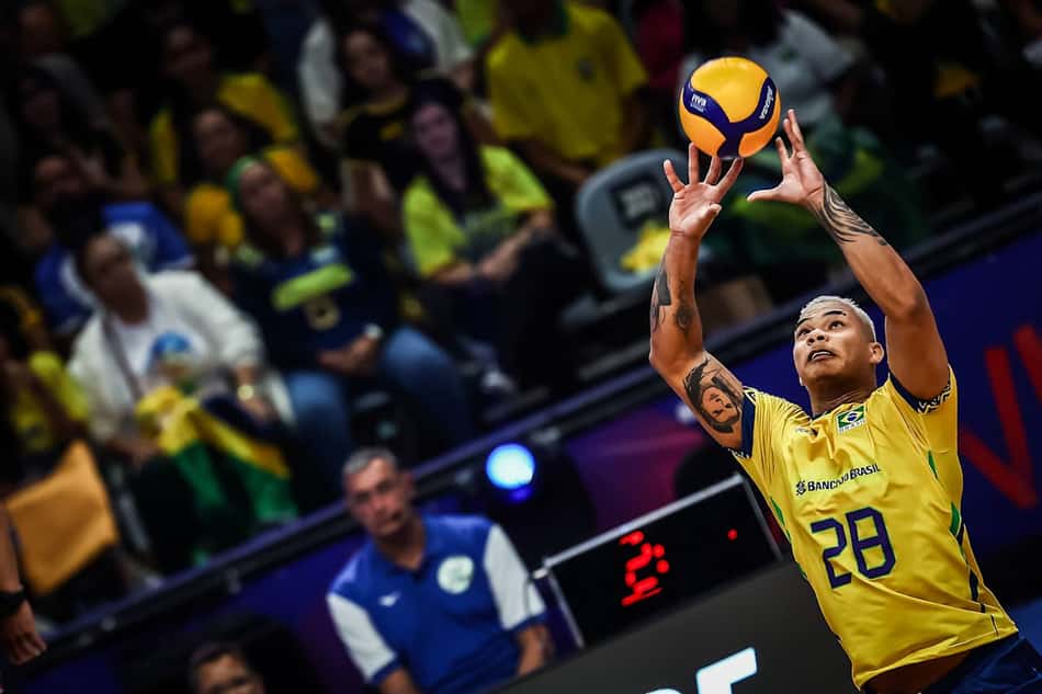 Imagens de Brasil x Irã, na abertura da etapa brasileira da VNL masculina