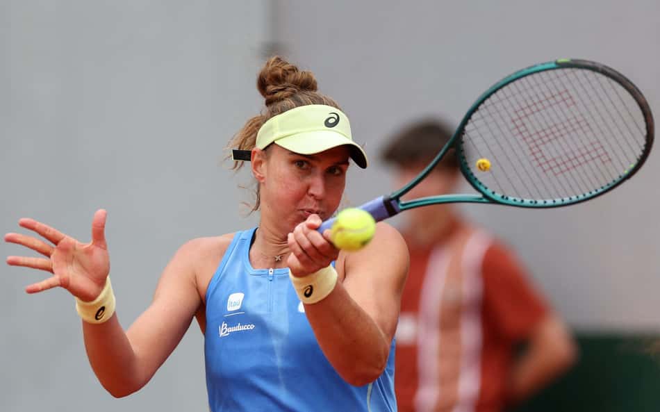 Beatriz Haddad em Roland Garros (foto: Franck FIFE / AFP)