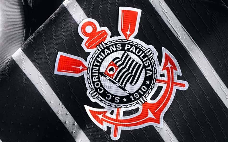 Ex-Seleção Brasileira revela desejo de comprar o Corinthians