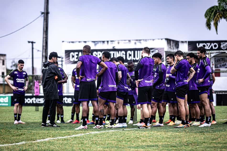 Ceará em treino no CT Carlos de Alencar Pinto (Foto: Wellerson Gomes/Ceará SC)