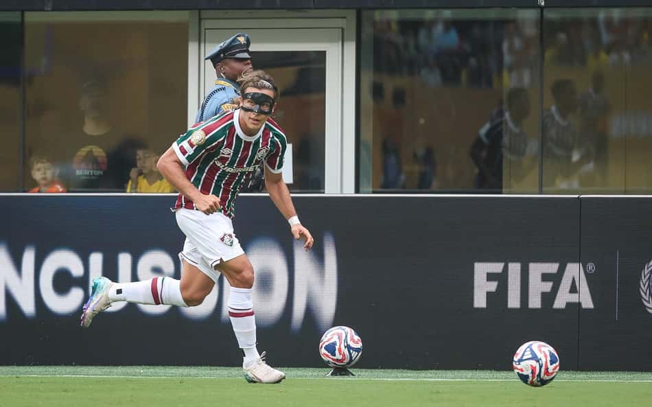 Fluminense afasta pressão, mas não se acomoda com boa atuação na estreia do Mundial