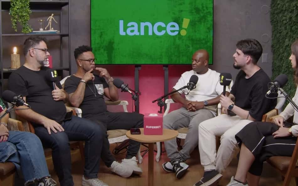 'A Coletiva': Carlos Alberto e Zé Roberto brincam no 'Quem jogou mais?'