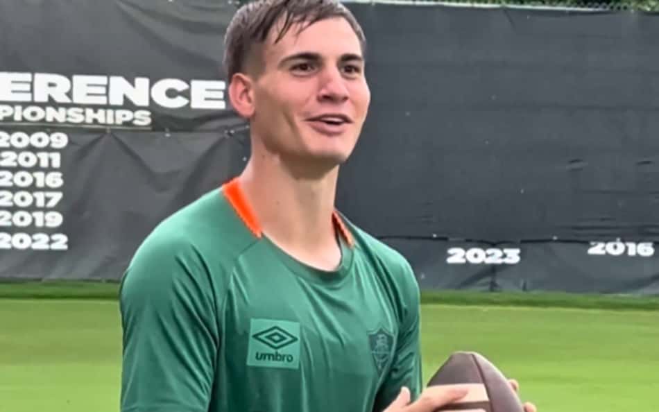 NFL ou Mundial: jogadores do Fluminense fazem treino diferentão; assista