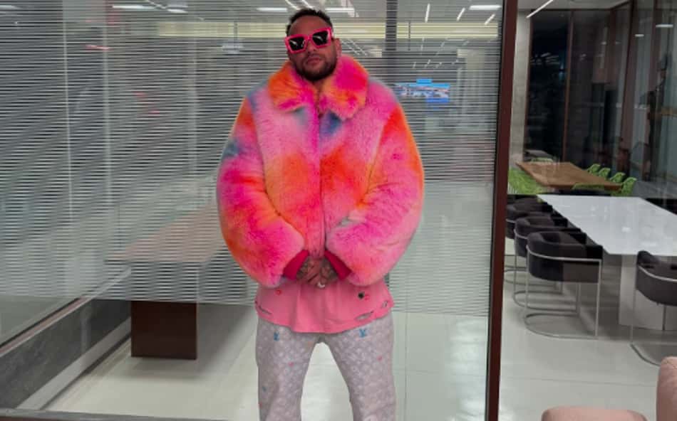 Neymar posta foto com roupa avaliada em mais de R$ 200 mil