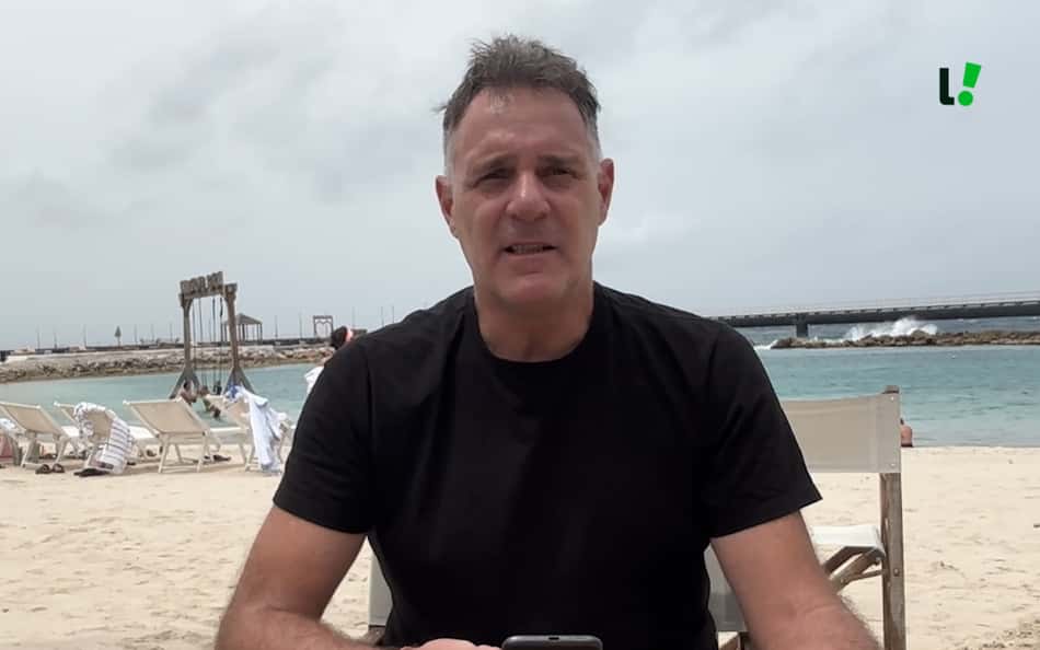 Ídolo do Vasco, Carlos Germano destaca importância da pausa do Mundial para Diniz e rasga elogios a Léo Jardim