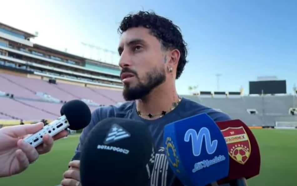 Alex Telles projeta jogo contra PSG: 'É um jogo para provarmos o porquê de estarmos aqui'