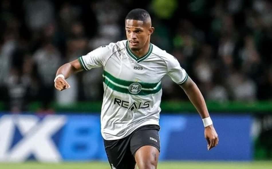 Coritiba empresta atacante para lanterna da Série B