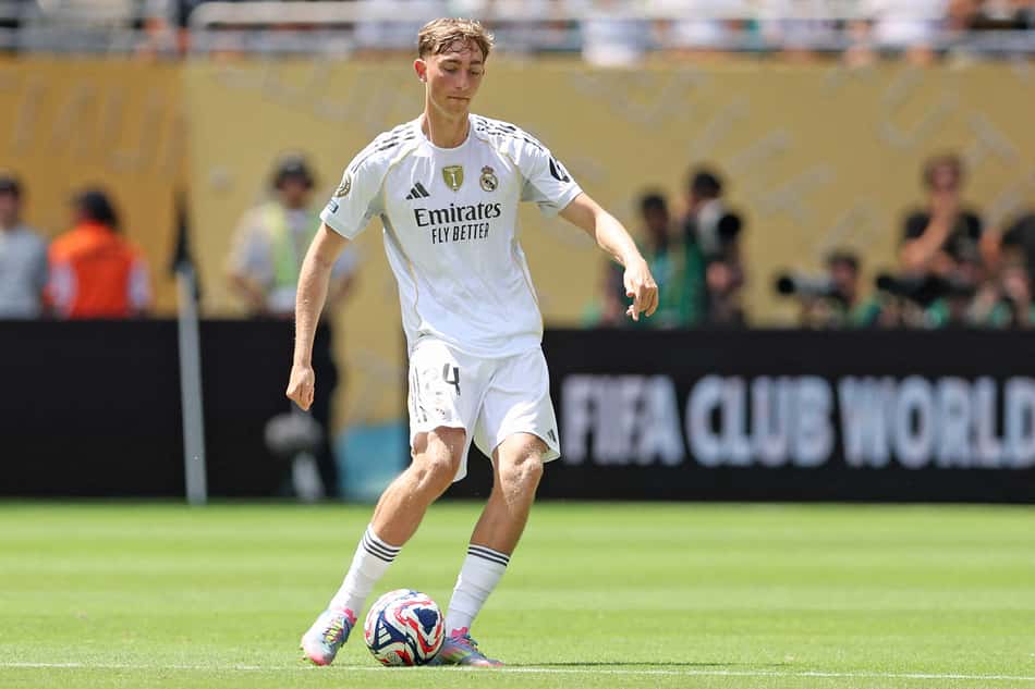Dean Huijsen em ação em sua estreia pelo Real Madrid no Mundial de Clubes
