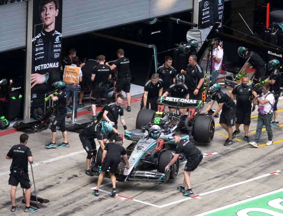 Kimi Antonelli, da Mercedes, durante treino em Spielberg, Áustria (foto: Joe Klamar / AFP)