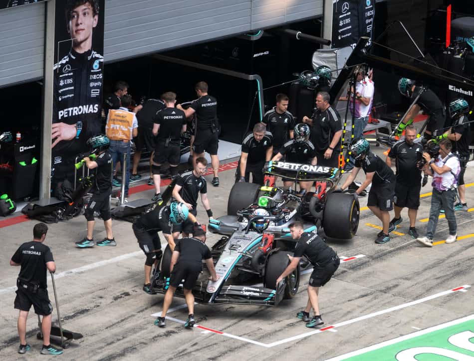 Kimi Antonelli, da Mercedes, durante treino em Spielberg, Áustria (foto: Joe Klamar / AFP)