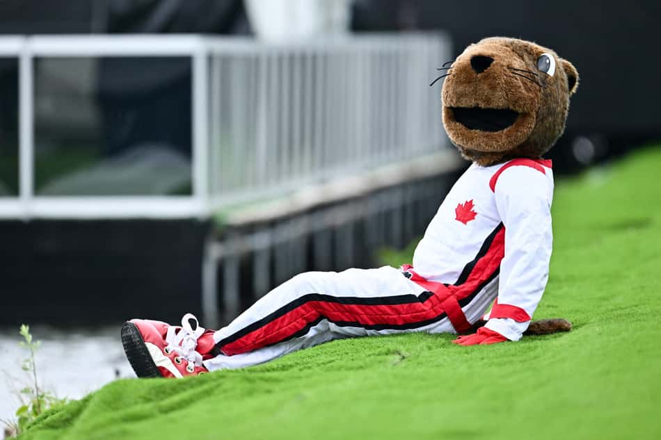 Este é Vroum, mascote do GP do Canadá (foto: Minas Panagiotakis / GETTY IMAGES NORTH AMERICA / Getty Images via AFP)
