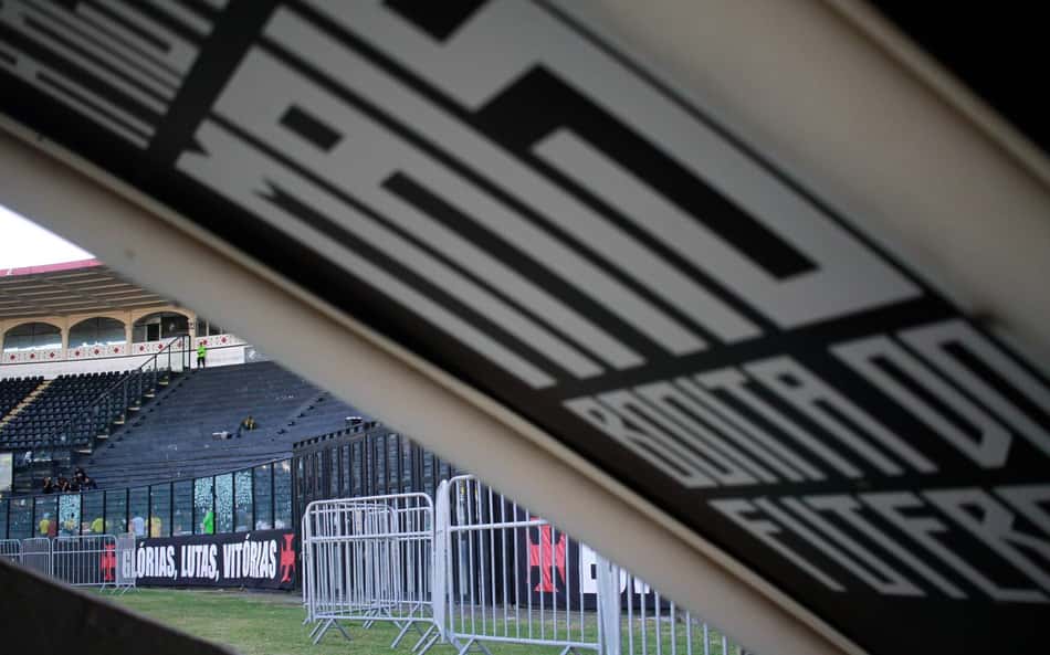 Janela do Mundial fecha, e reforços do Vasco ficam para 'terceiro' mercado da bola