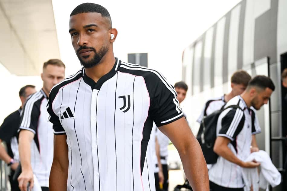 Bremer ao lado da delegação da Juventus no Mundial de Clubes da Fifa de 2025 (Foto: Divulgação/Juventus)