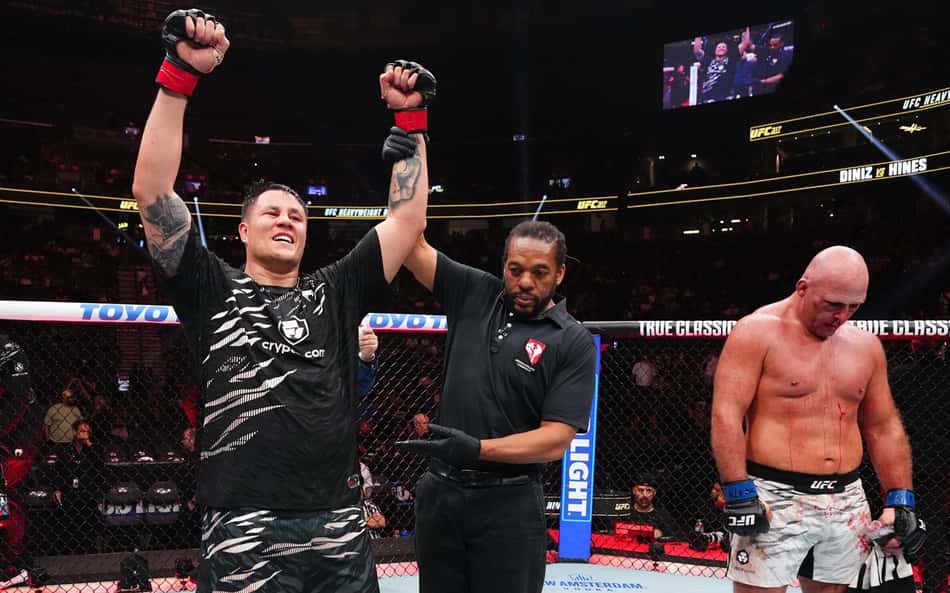 UFC 317: Jhonata Diniz castiga Alvin Hines em pé e volta a vencer no Ultimate