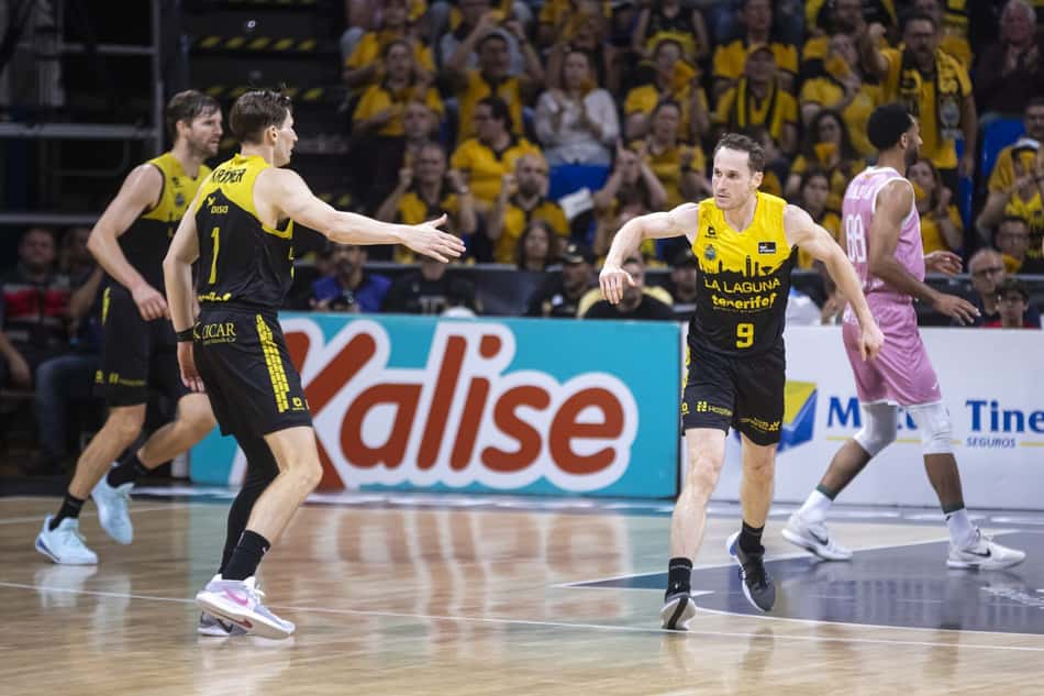 Marcelinho Huertas jogando pelo Tenerife (foto: Emilio Cobos/Tenerife)