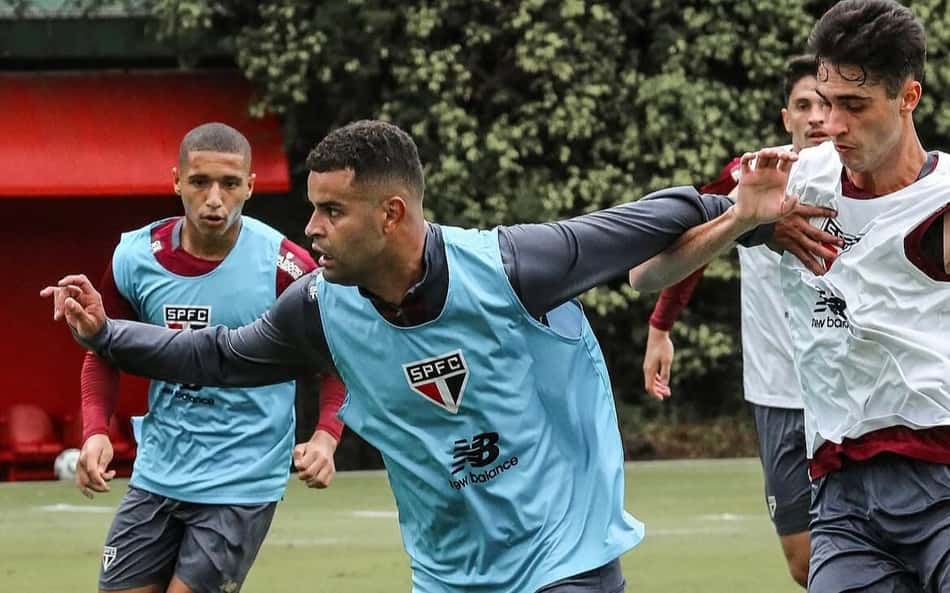 São Paulo dá sequência à preparação para pegar o Vasco pelo Brasileirão