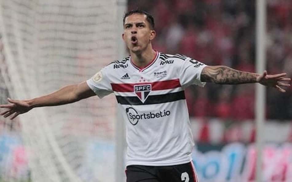 Fortaleza faz consulta por Igor Vinícius, lateral do São Paulo
