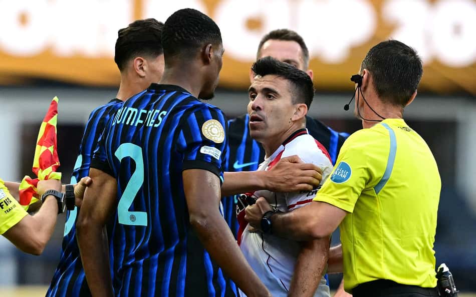 Partida entre Inter de Milão e River Plate, pelo Mundial de Clubes (Foto: Pablo Porciuncula/AFP)
