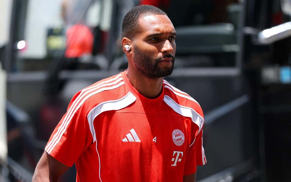 Zagueiro do Bayern projeta dificuldade contra o Flamengo: 'Jogo fora de casa'