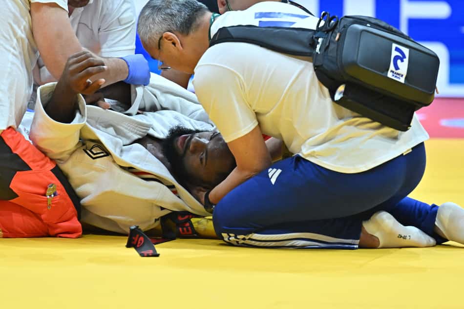 Disputa por equipes no Mundial de Judô