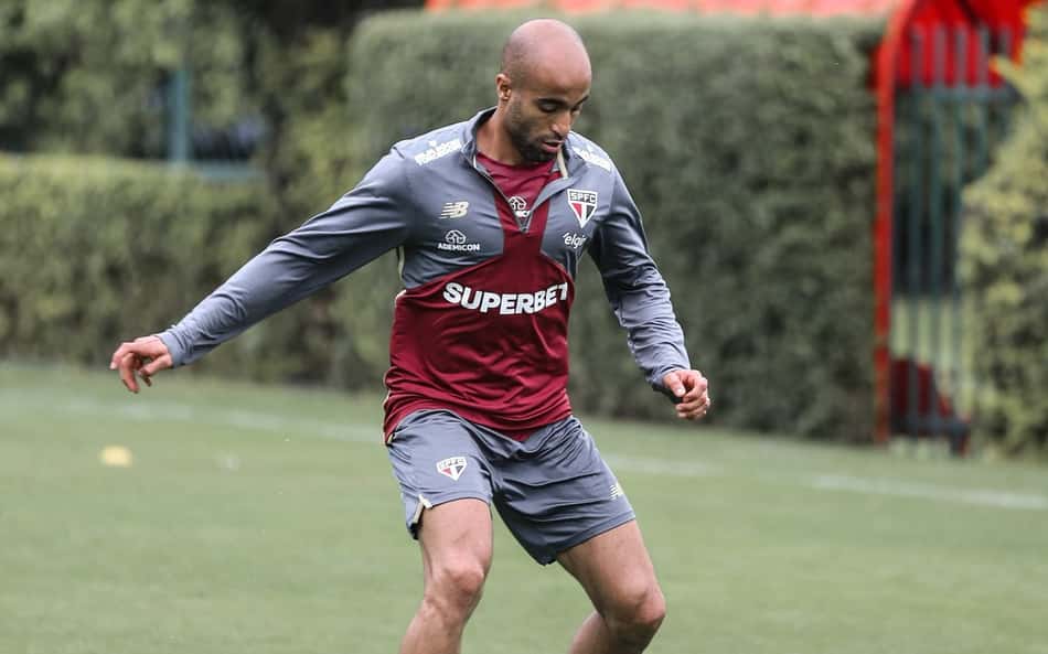 São Paulo: Ferreira e Lucas Moura avançam em recuperação