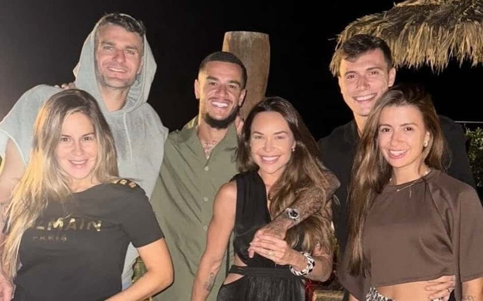Jogadores do Vasco aproveitam férias juntos; veja fotos